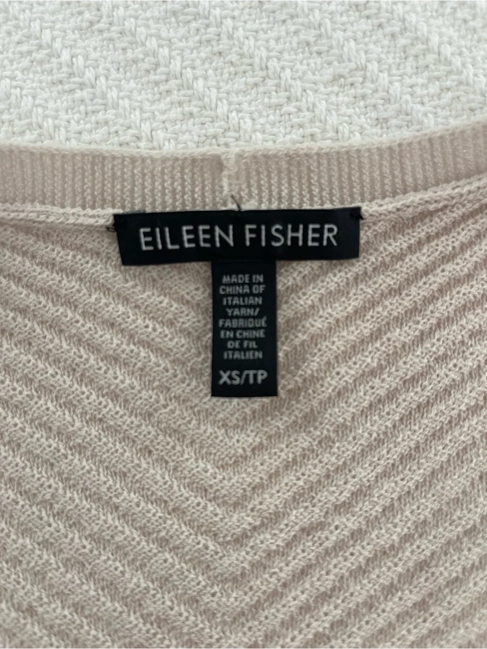 EILEEN FISHER Extra Fine Merino Wool V-Neck Tunic Sweater Cream XS Quiet Luxury